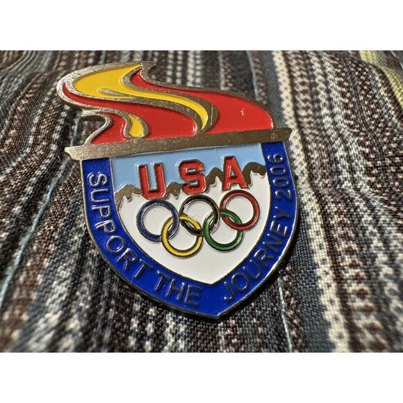 VISA Support The Journey 2006 USA Team Olympic Rings Torch Fire Enamel Lapel Pin - Picture 2 of 8